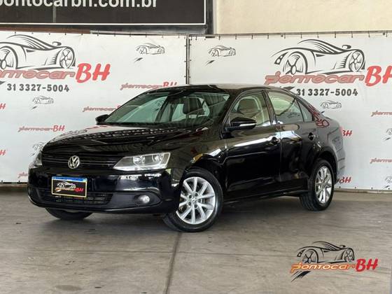 VOLKSWAGEN JETTA 2.0 COMFORTLINE FLEX 4P TIPTRONIC